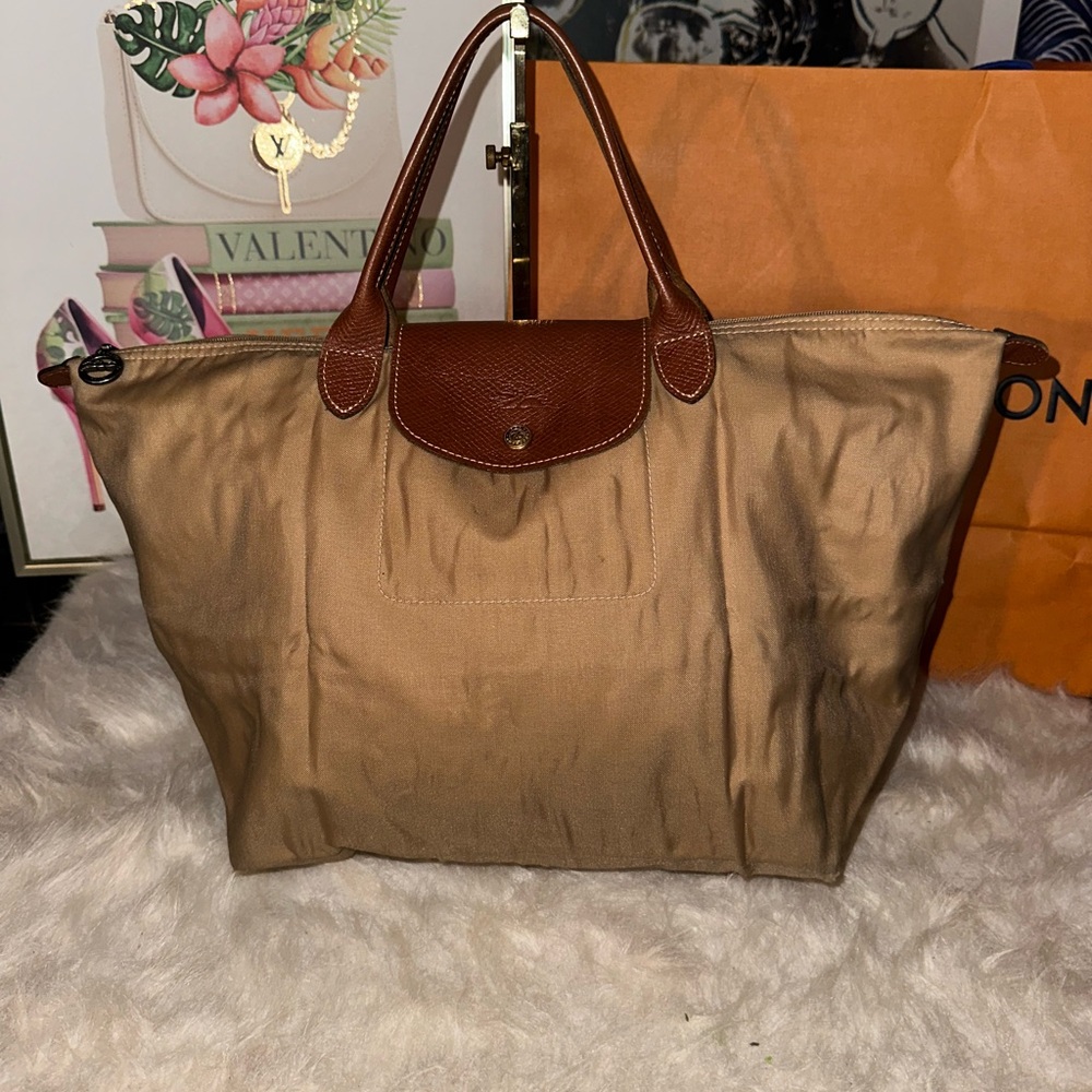 Longchamp Tan Medium Shopper
